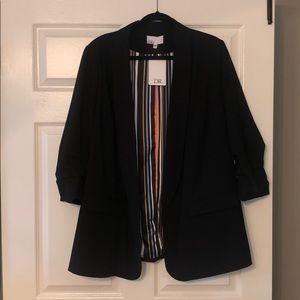 NWT DR2 Black Blazer
